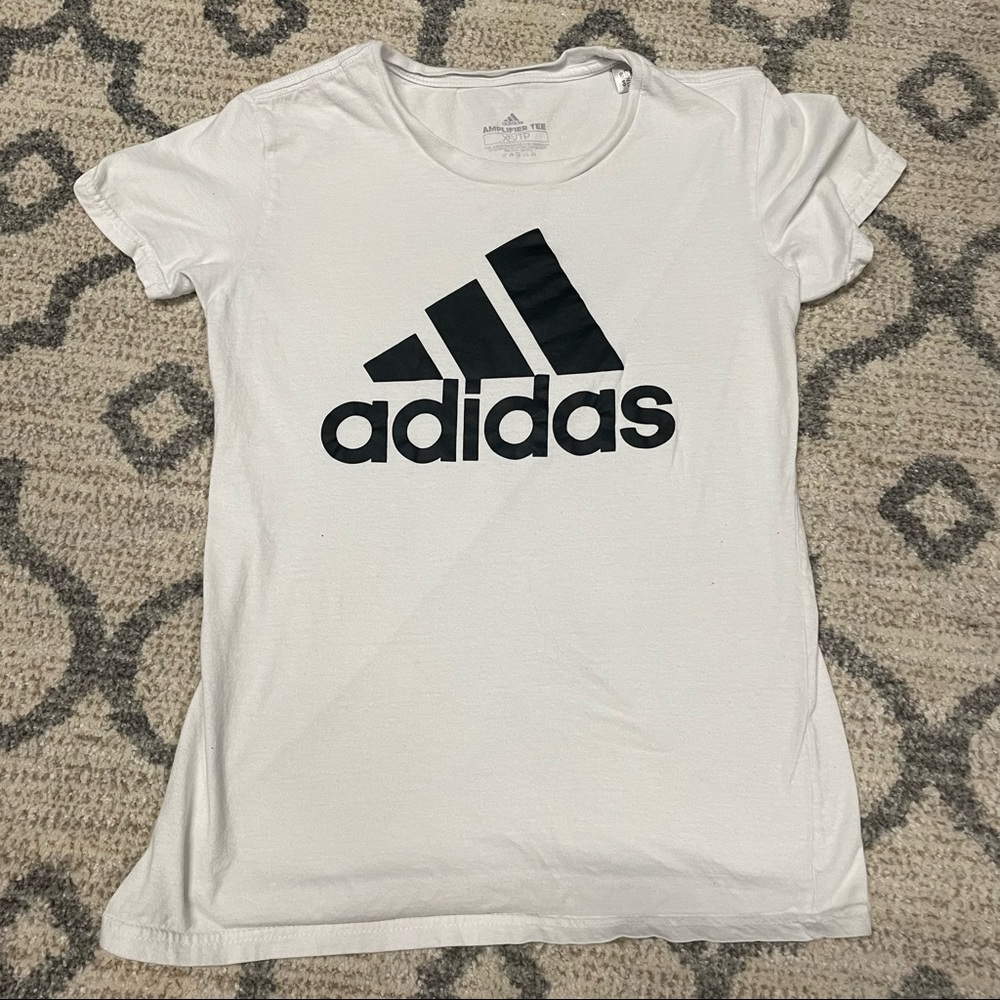 Adidas T-shirt